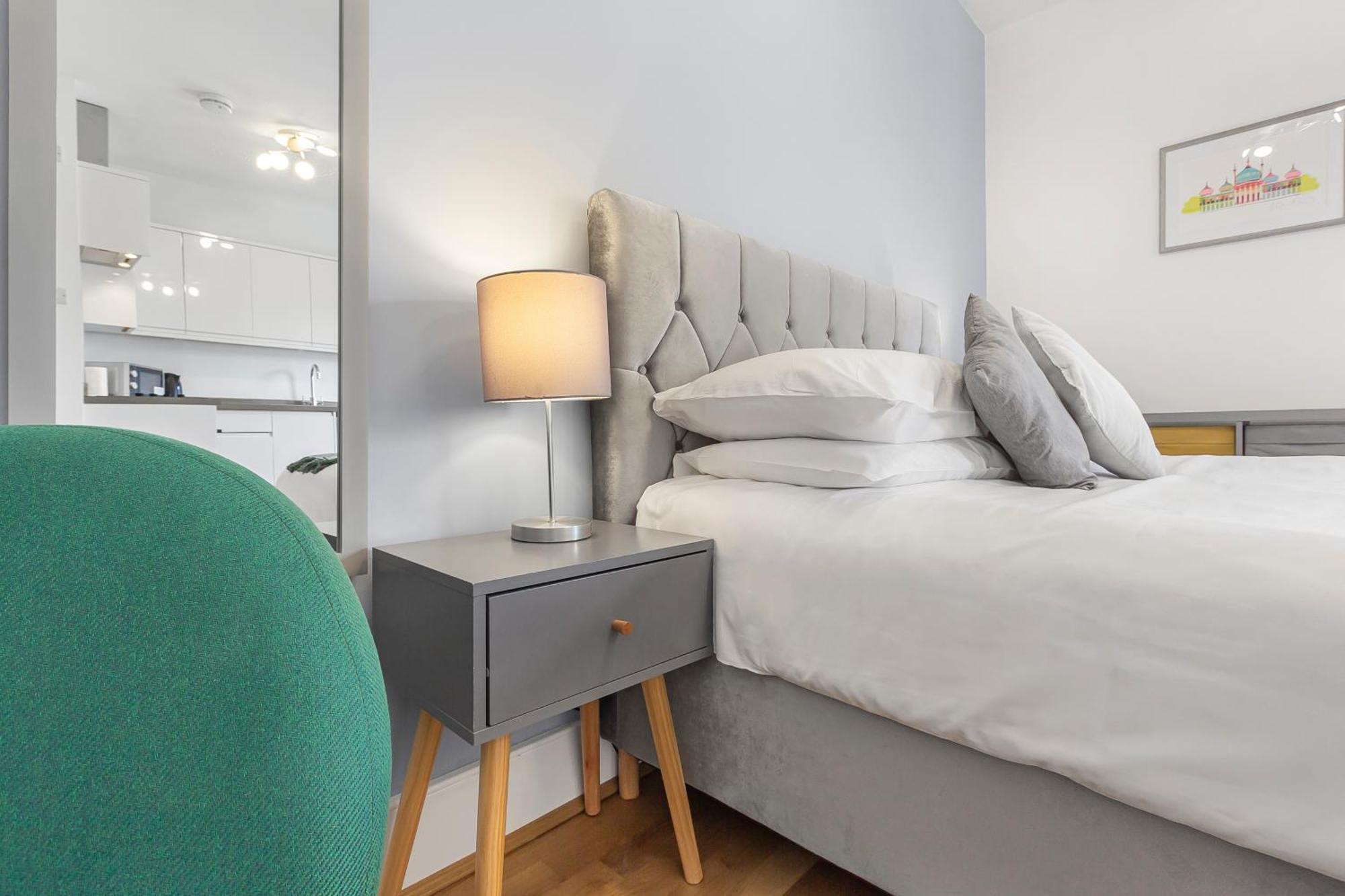 Cosy Studio Flat Moments From The Beach, Kemptown Brighton Exterior foto
